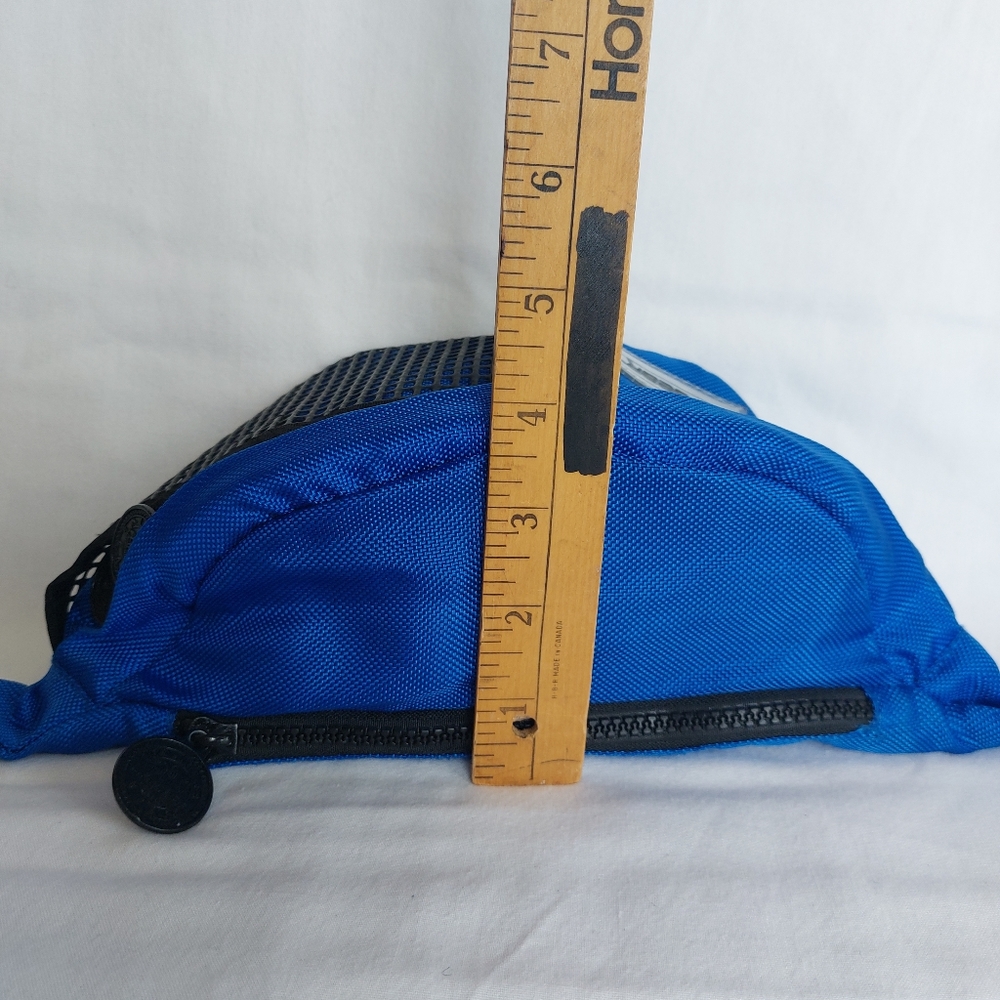 L.A. Gear Unisex Waist Fanny Pack Crossbody Bag Cobalt Royal Blue Adjustable - Picture 15 of 16